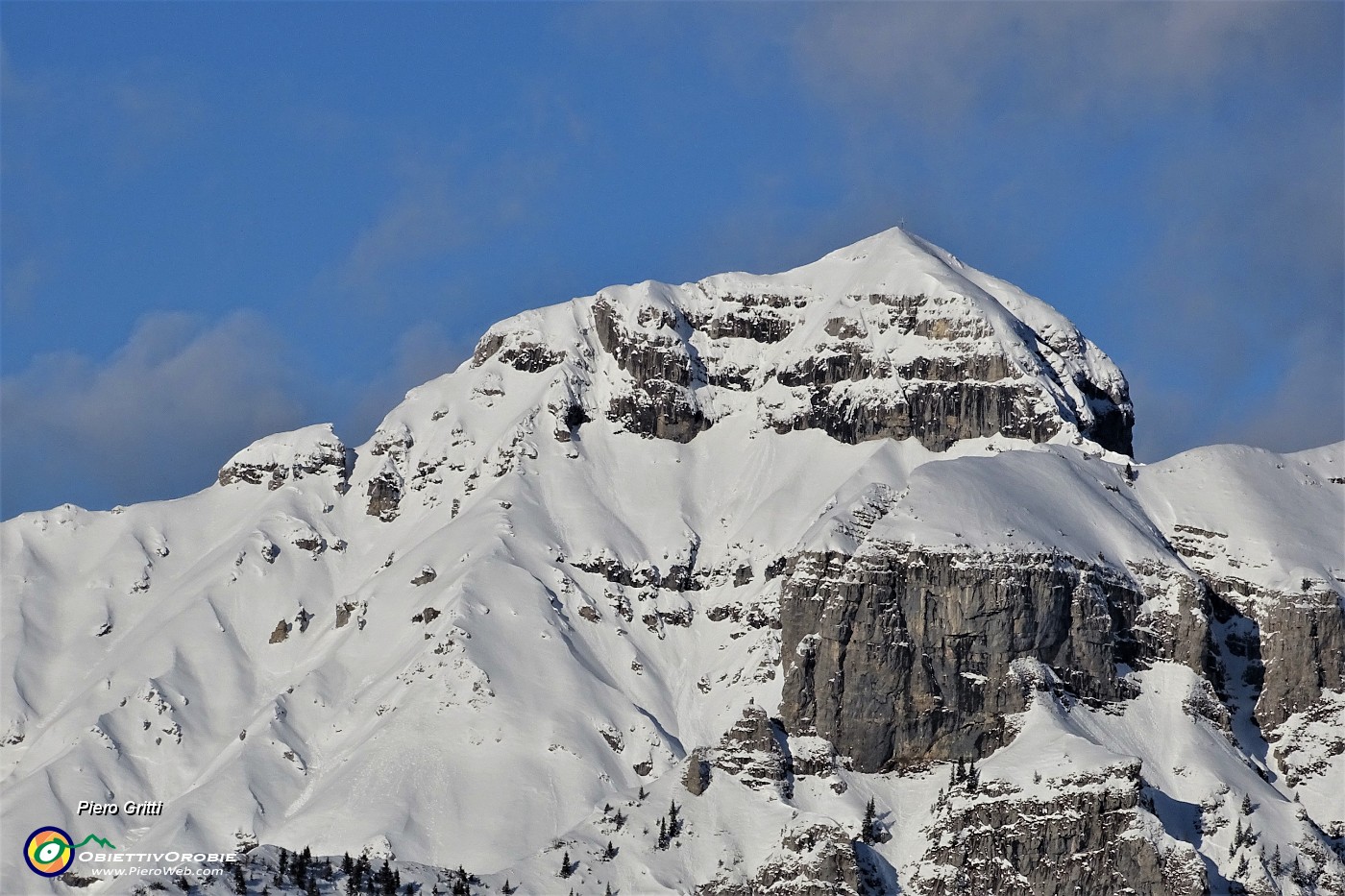 69 Zoom sul Monte Pegherolo.JPG